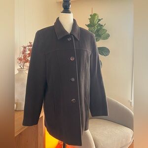 Vintage Women's Classic Brown Wool Coat
